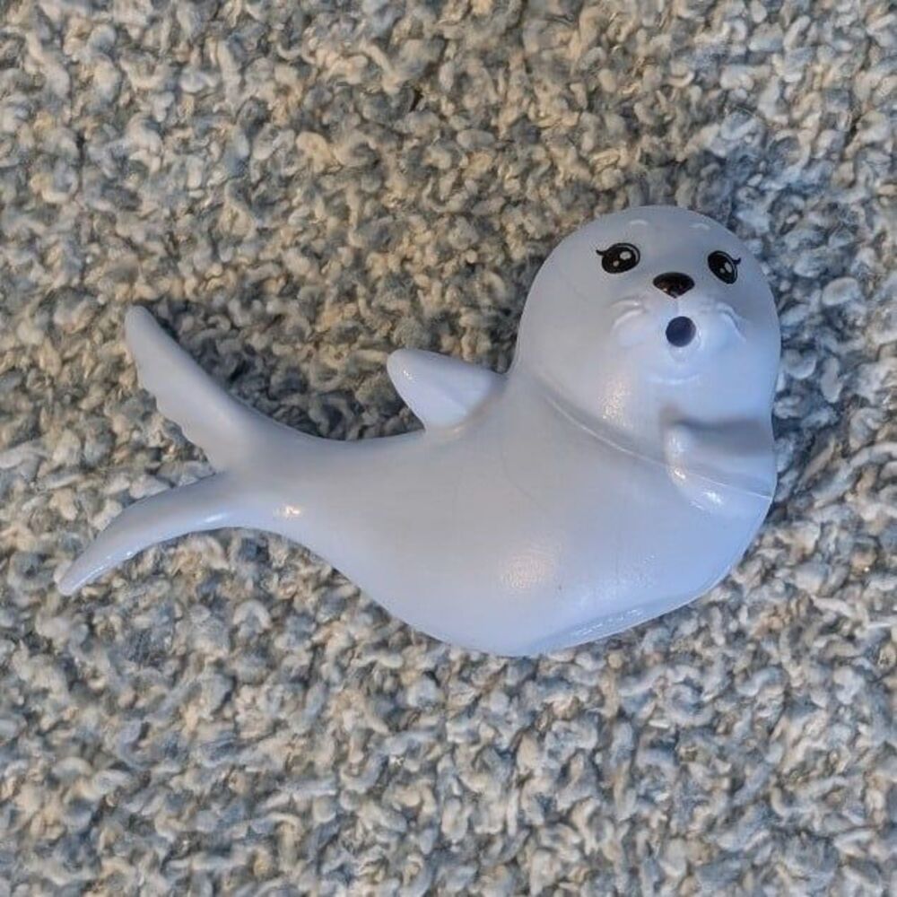 2023 Dreamtopia Barbie Mermaid Doll 2-Pack Replacement Part 2" Seal Figure